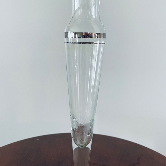 Vintage Clear glass bud vase with a fluted rim and silver band, Vintage Bud Vase - Picture 5 of 5